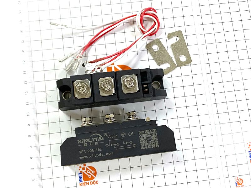 Alternative view of MFA 90A -16 Thyristor 90A 1600V
