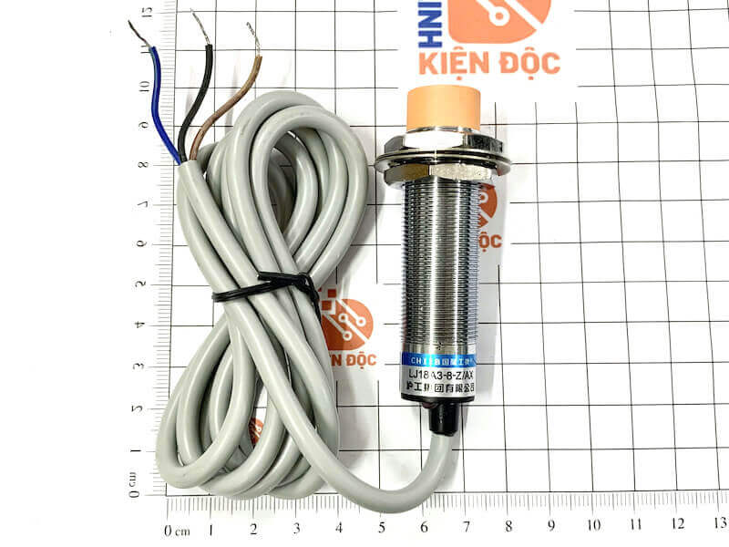 Cảm biến tiệm cận LJ18A3-8-Z_AX M18