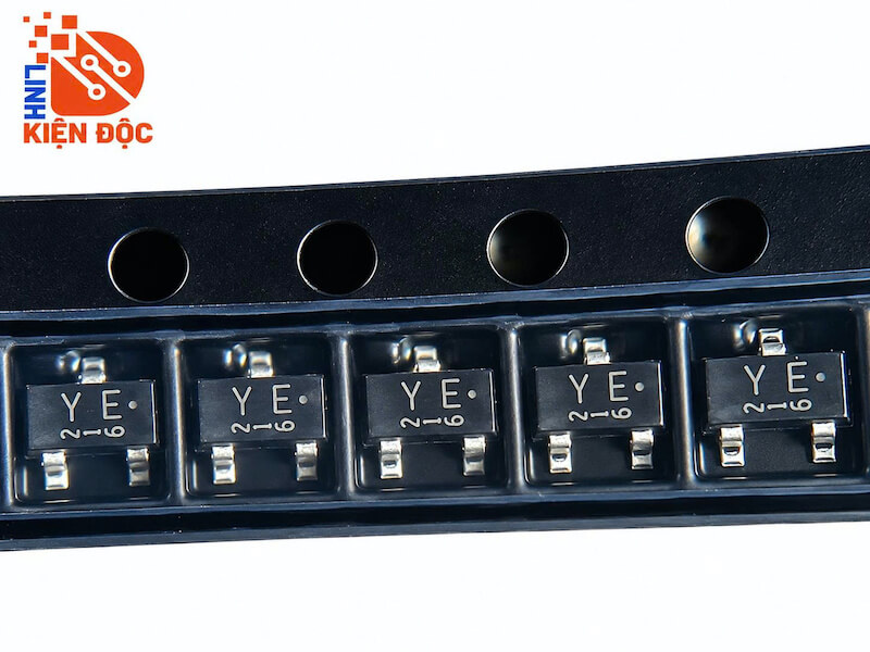 Transistor RN2405 SOT-23 – ký hiệu YE