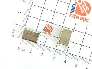 Thạch anh 8 MHZ
