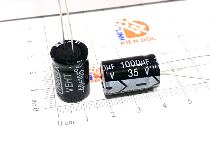 Alternative view of Tụ hoá 35V 1000UF CHONGX 18X35mm