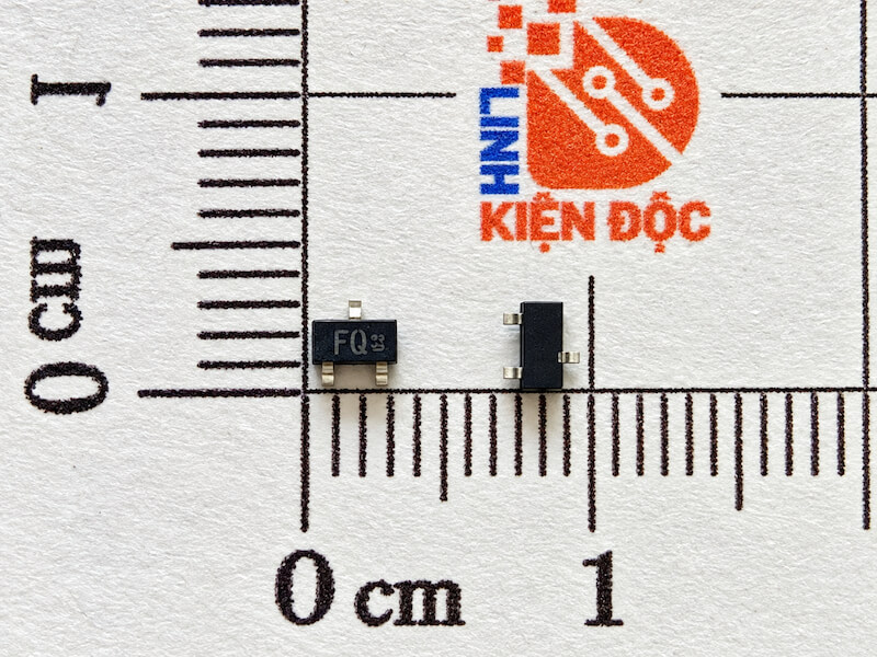 2SA1037