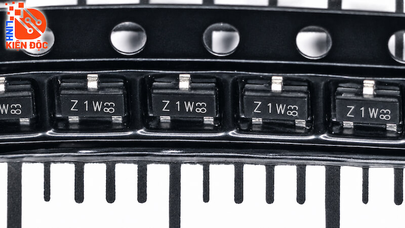 BZX84-C4V7
