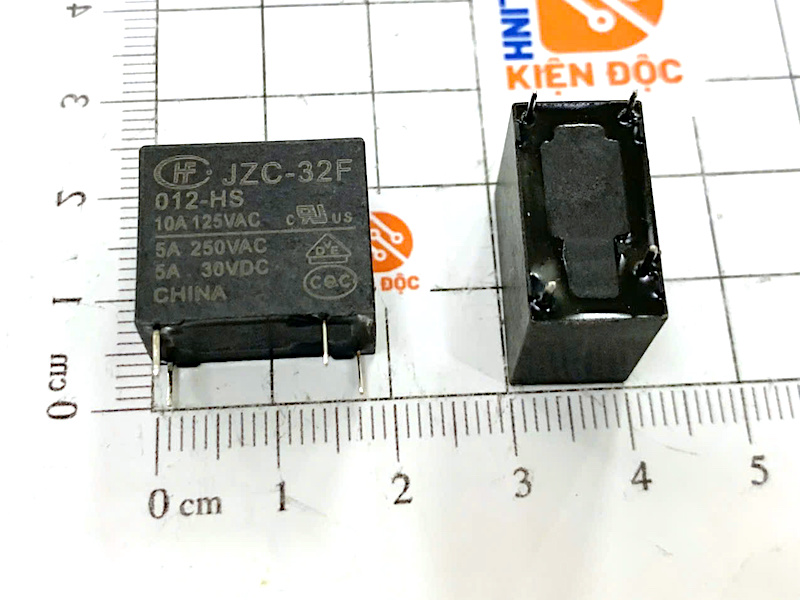JZC-32F-012-HS3 Rơ le 12V 10A 4 chân