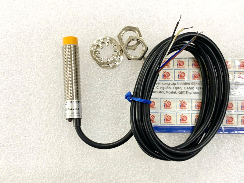Alternative view of Cảm biến tiệm cận LJ12A3-4-Z/CY 4 dây 4mm PNP 6-36VDC
